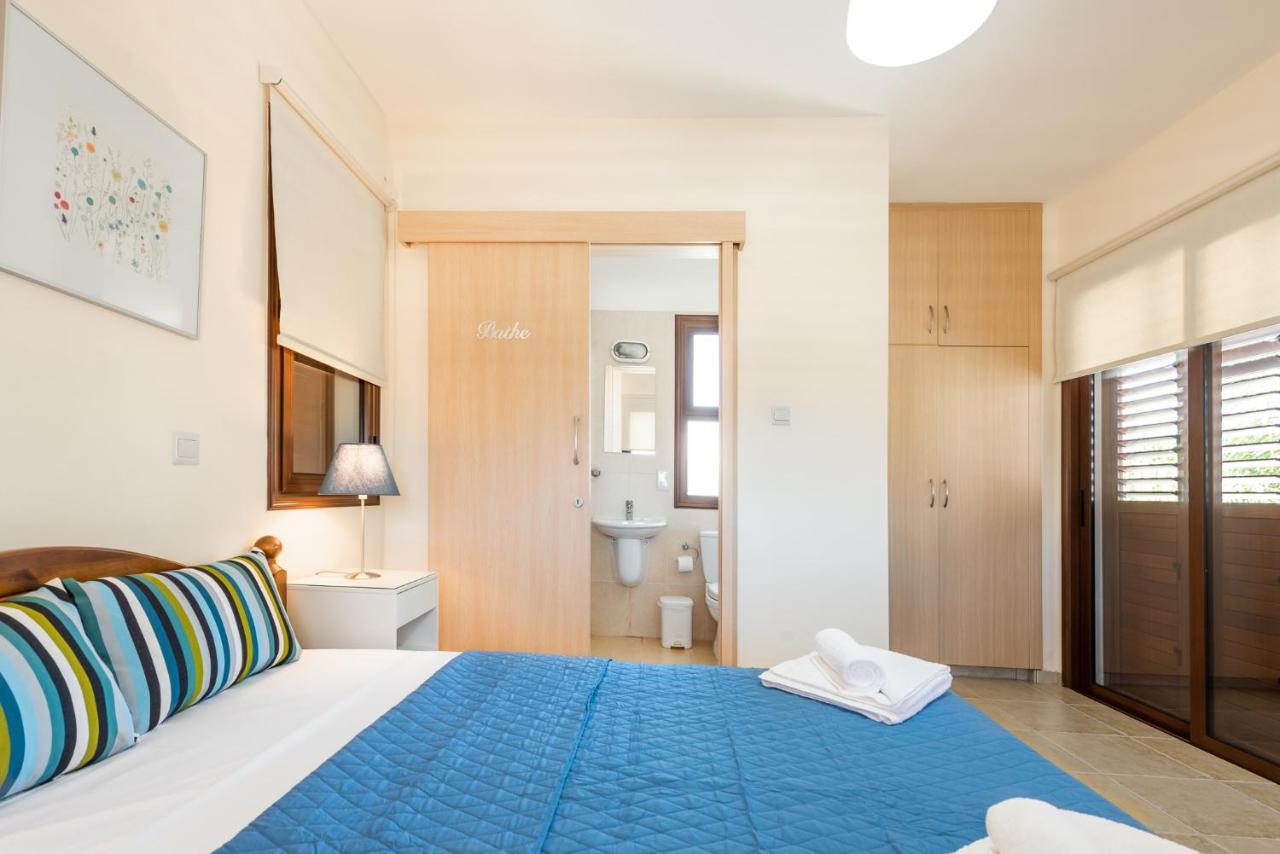 Villa Alexandra By Ezoria Villas Agia Napa Buitenkant foto