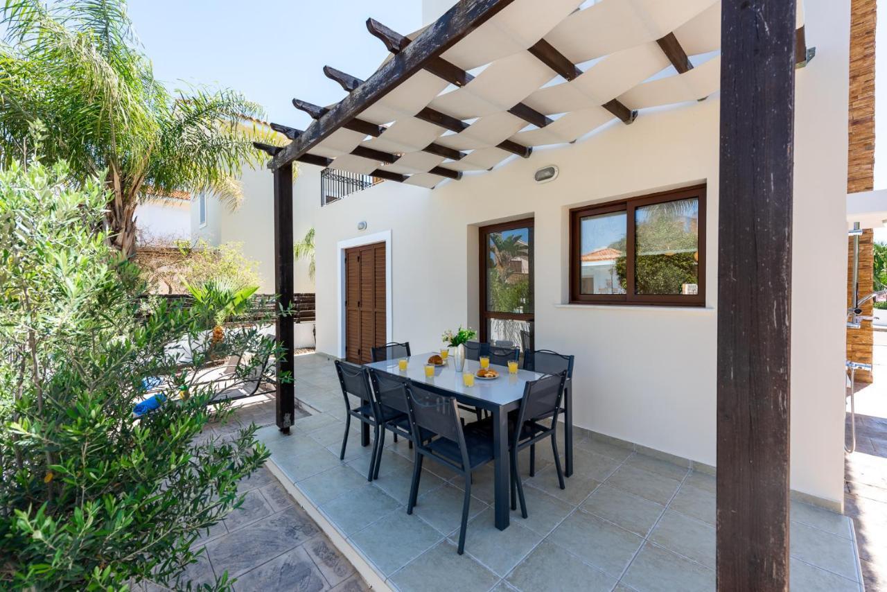 Villa Alexandra By Ezoria Villas Agia Napa Buitenkant foto